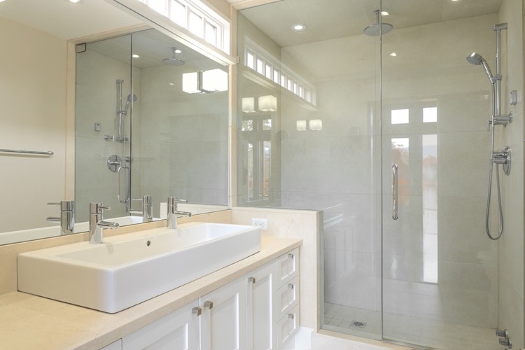 Kitsilano Beach Home for Rent - Master Bathroom